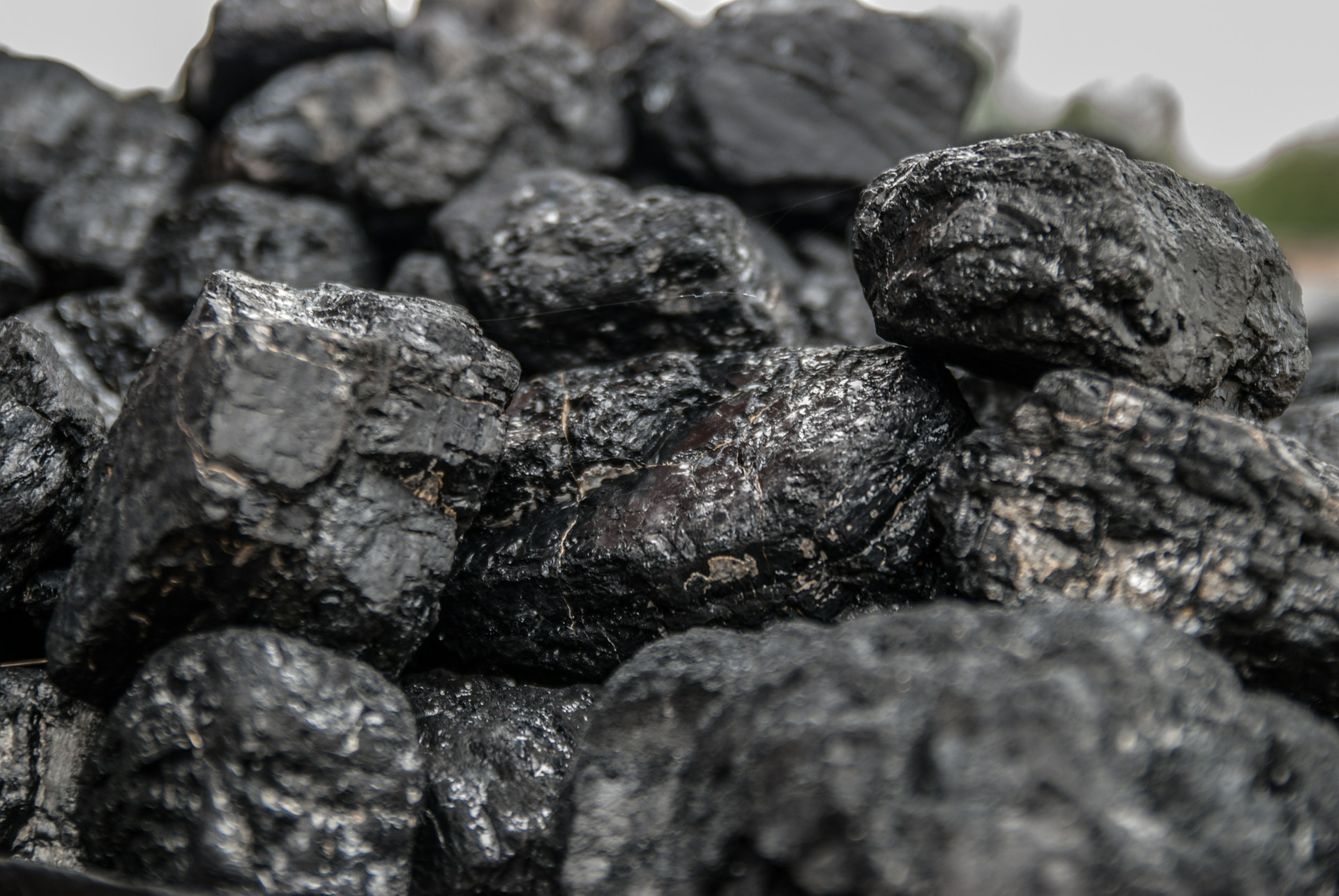 Coal price expected to drop to 90 USD